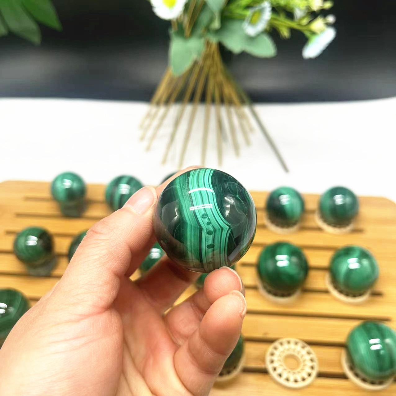 Wholesale DIY Natural Crystal Healing Polished Jade Green malachite Sphere Ball