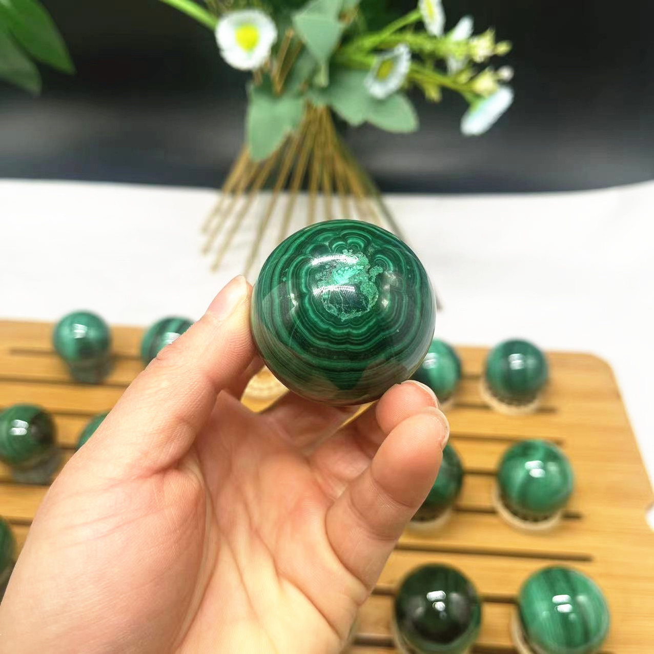 Wholesale DIY Natural Crystal Healing Polished Jade Green malachite Sphere Ball