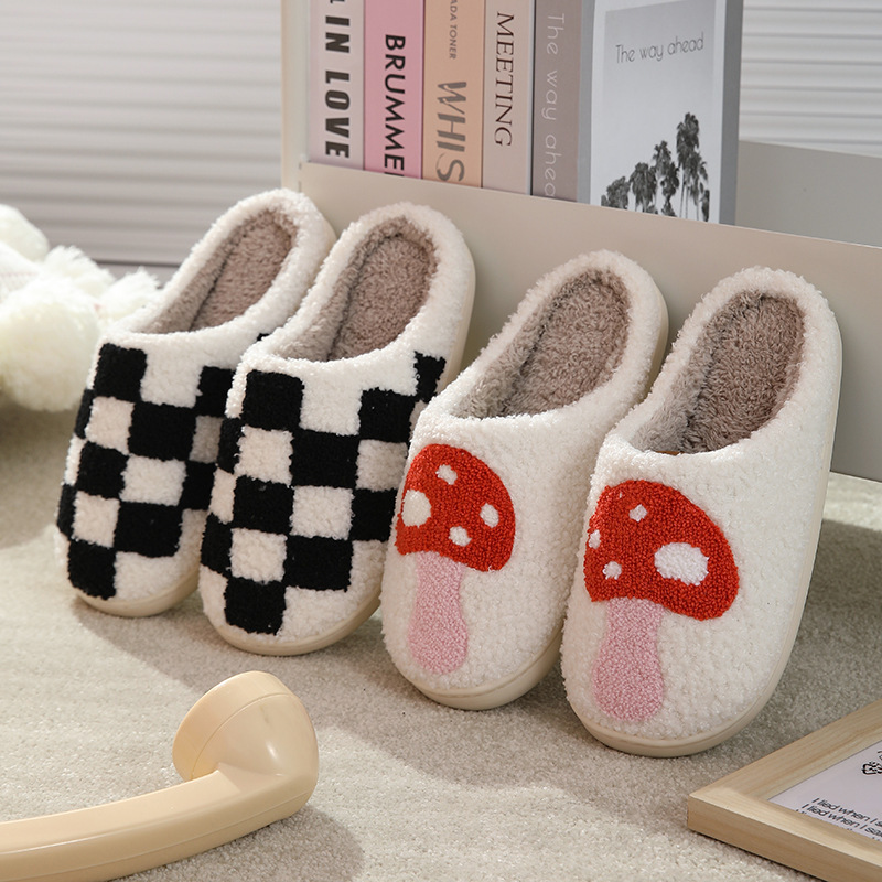 Fashion woman winter hot sale checked print indoor warm white cotton slippers with checkered