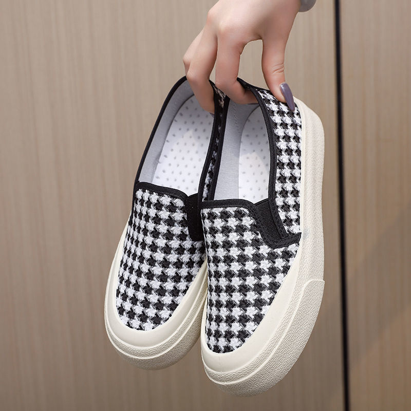 Custom Logo Canvas Trendy Shoes Women's Fashion  White Black Canvas Sneakers Shoes For Ladies