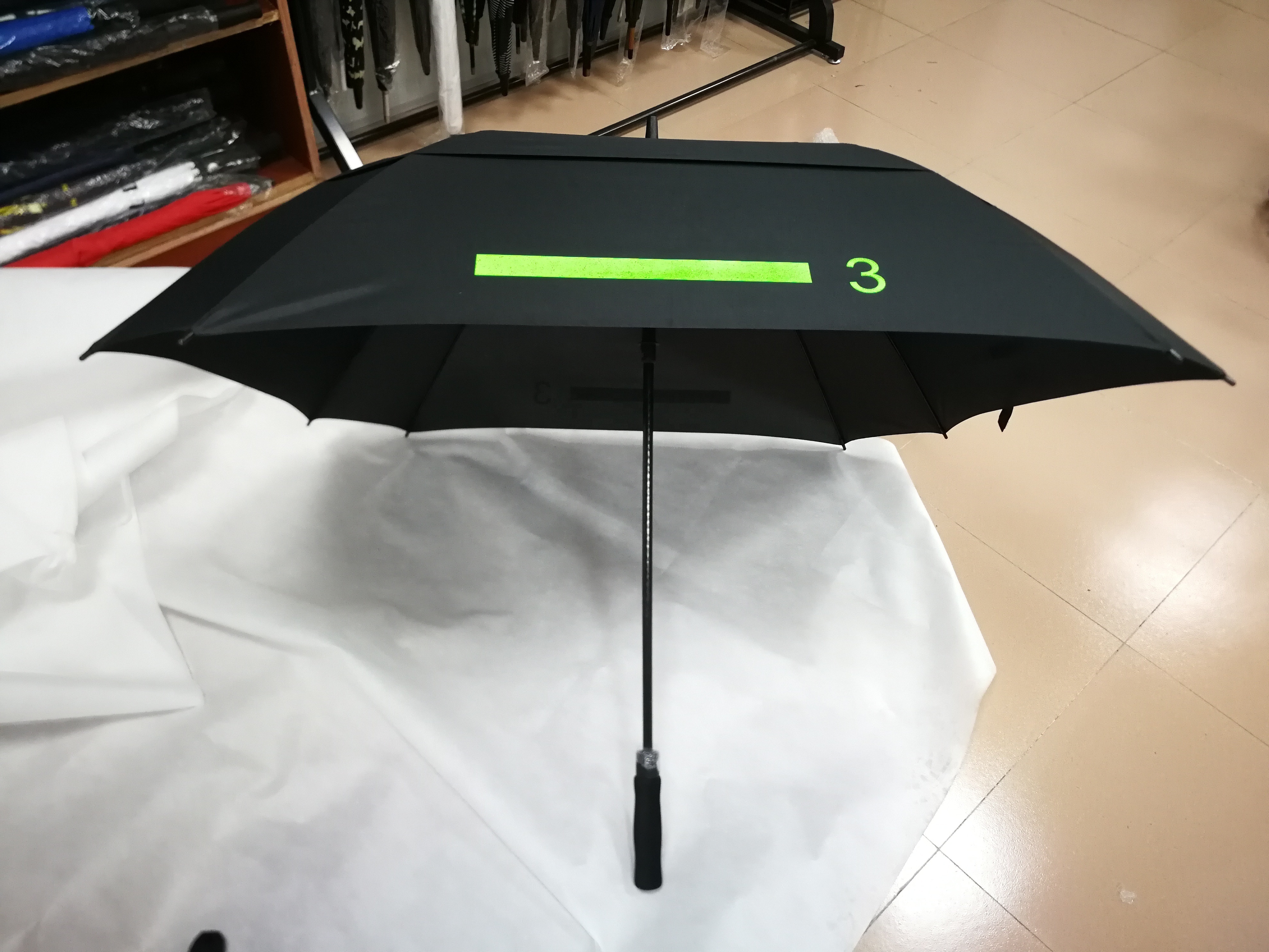 Extra Large Golf Umbrella 62 68 inch Vented Square Umbrella Windproof Auto Open Double Canopy Umbrella