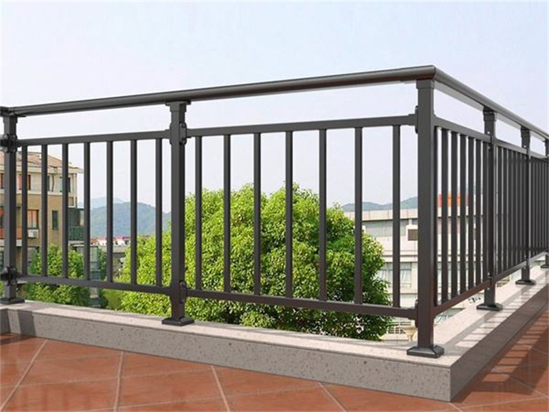 Factory Direct Sale Staircase Modern Galvanized Steel Pipe Balcony Railing