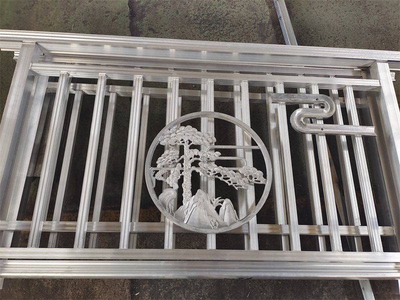 Professional Factory Luxury Forged Iron Steel Railing Designs For Balcony