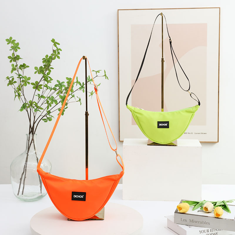 Fashionable Nylon Shoulder Bag Crescent Half-Moon Single Zip Cotton Handbag Sling Armpit Dumplings Messenger Bag Ladies Spring