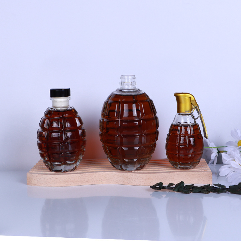 Customizable Sensheng Brand Grenade small screw covered Glass bottle