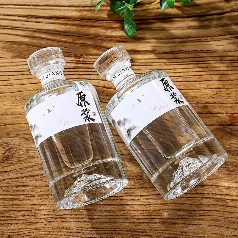 Custom mountain base wine bottles 250ml whisky brandy rum glass bottle liquor spirits glass bottle for vodka gin whiskey