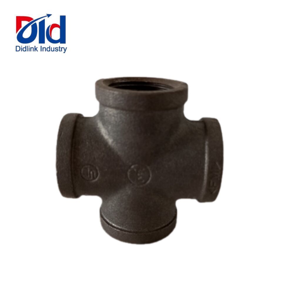 Carbon Steel Pipe Fittings Din2615 Butt Welded Seamless Straight Cross For Industry