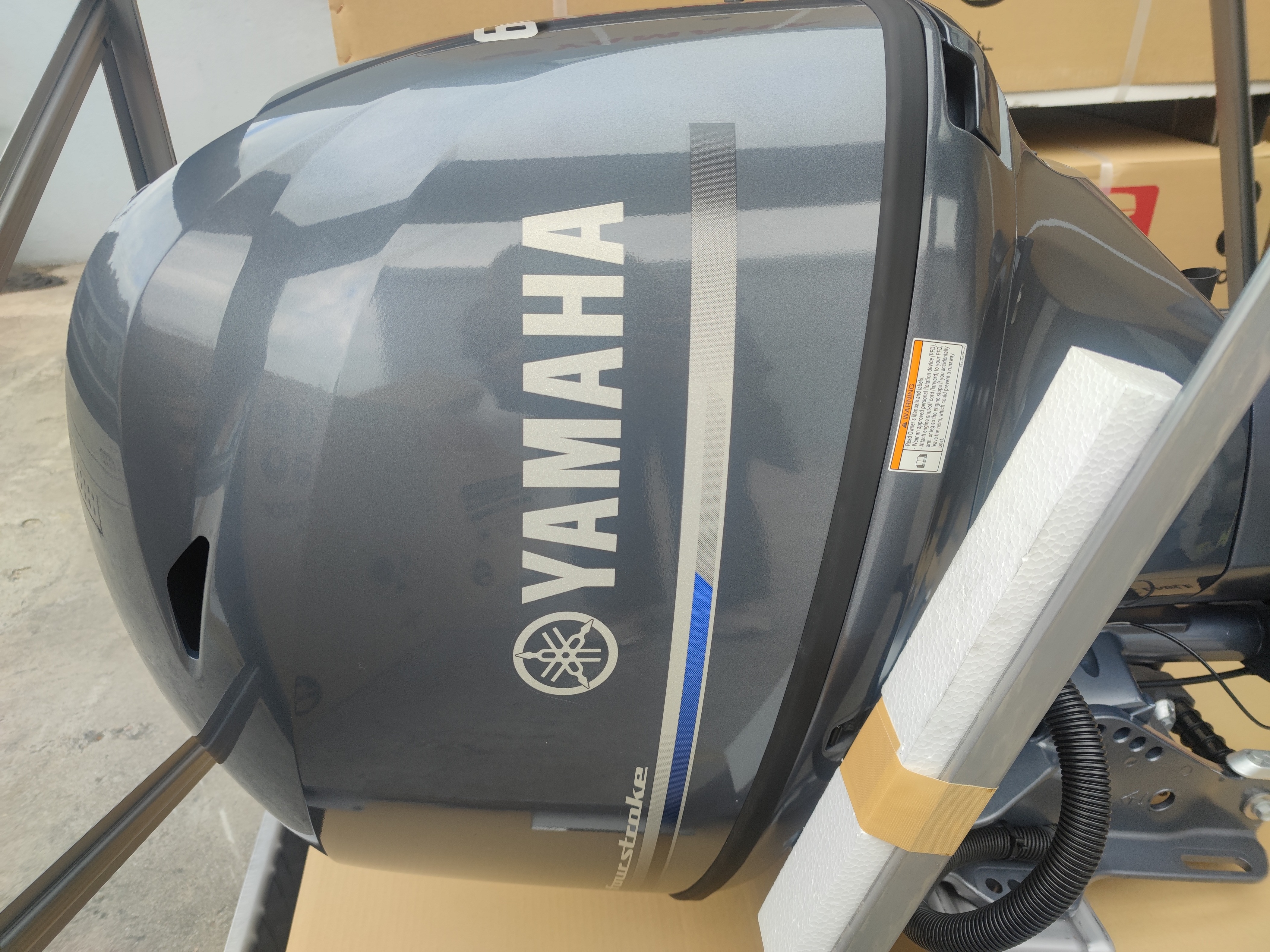 Brand new Yamahas 2 stroke  60HP outboard motor/engine E60HMHDL