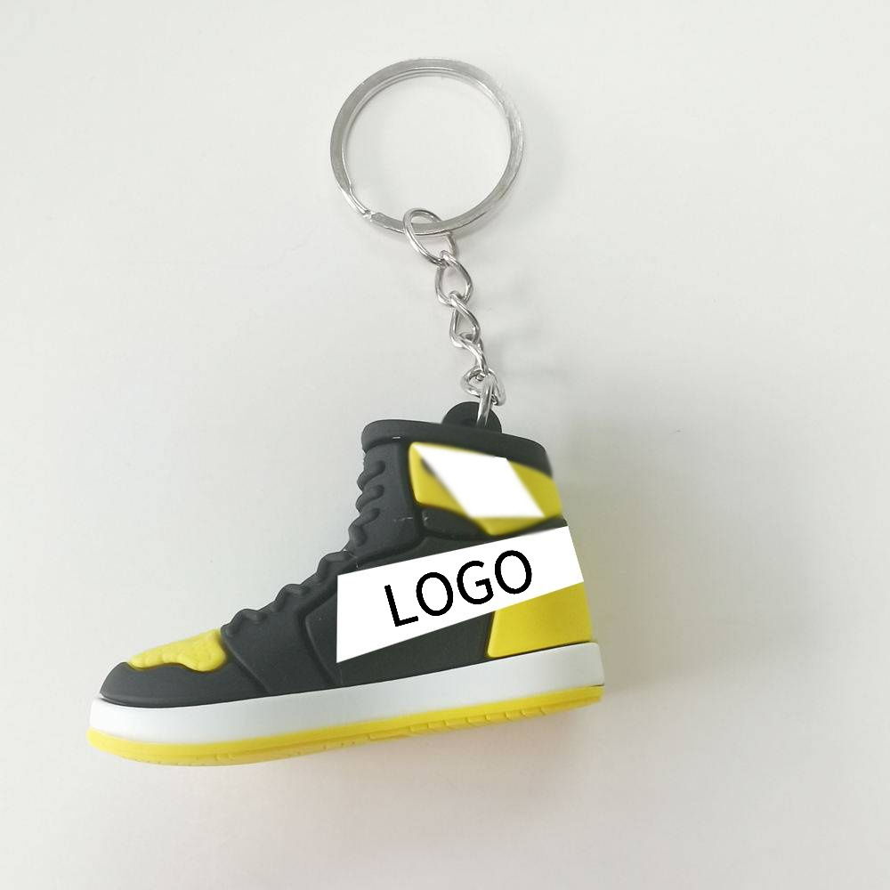 Wholesale 3D Plastic Shoes Sneaker Keychain Custom Sneaker Keychain