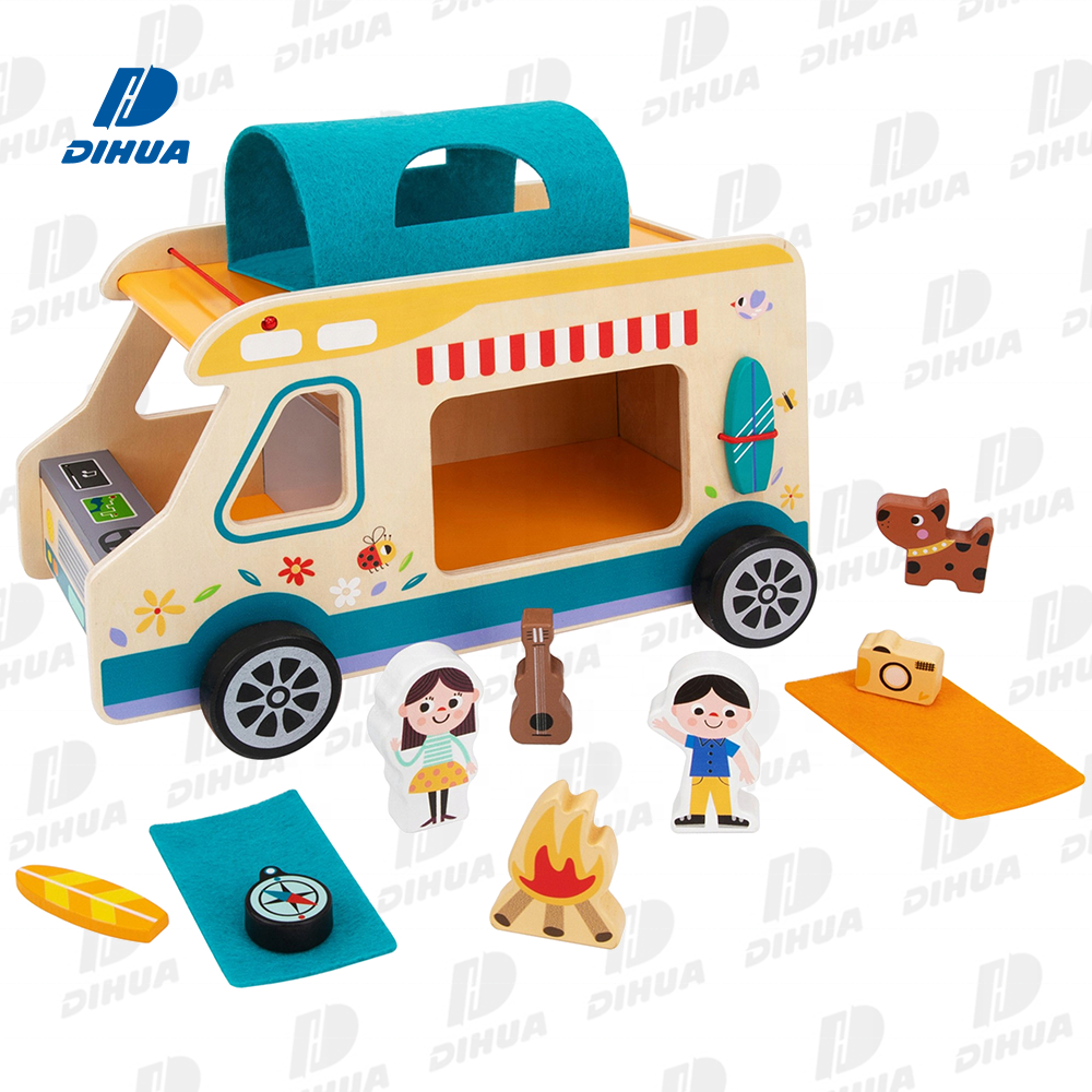 Autos De Madera De Juguete Wooden Camper Toy with Freewheel Wooden Toy Car, Animals and Figures, Camping Toy for Kids