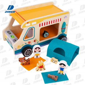 Autos De Madera De Juguete Wooden Camper Toy with Freewheel Wooden Toy Car, Animals and Figures, Camping Toy for Kids