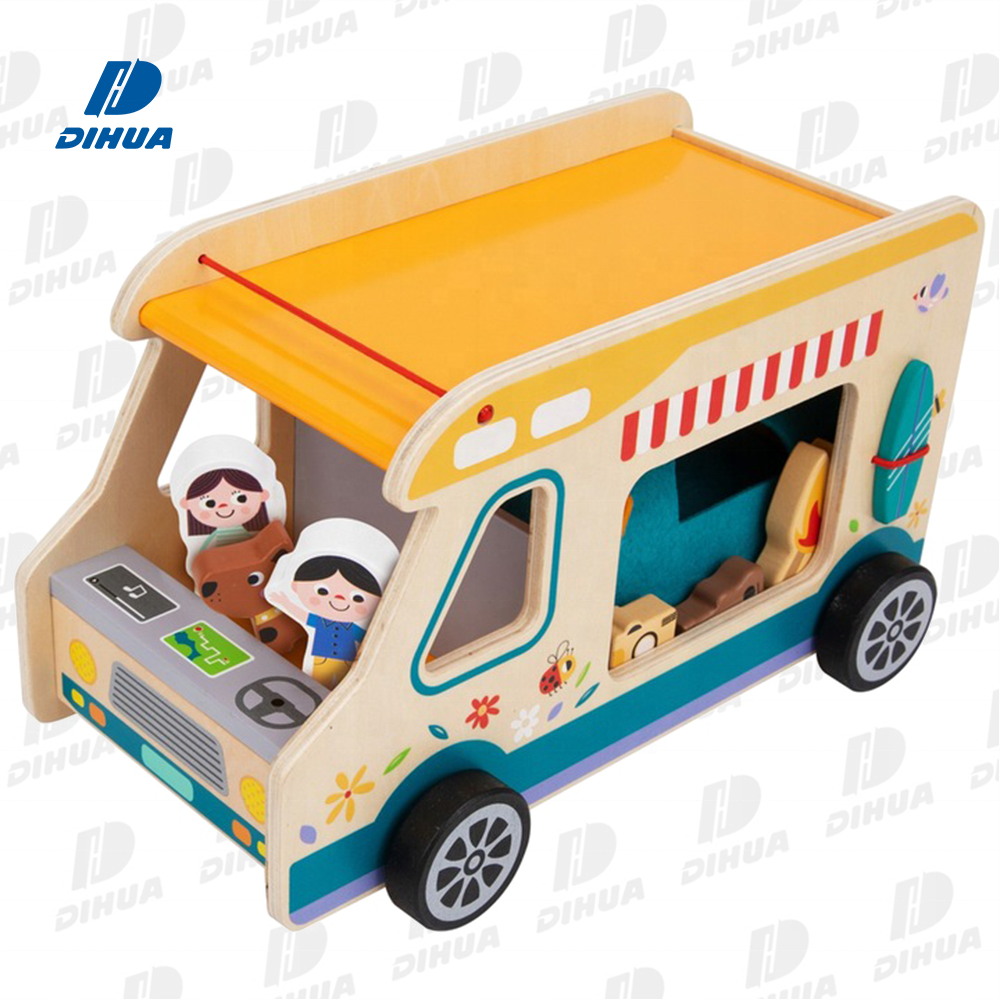 Autos De Madera De Juguete Wooden Camper Toy with Freewheel Wooden Toy Car, Animals and Figures, Camping Toy for Kids