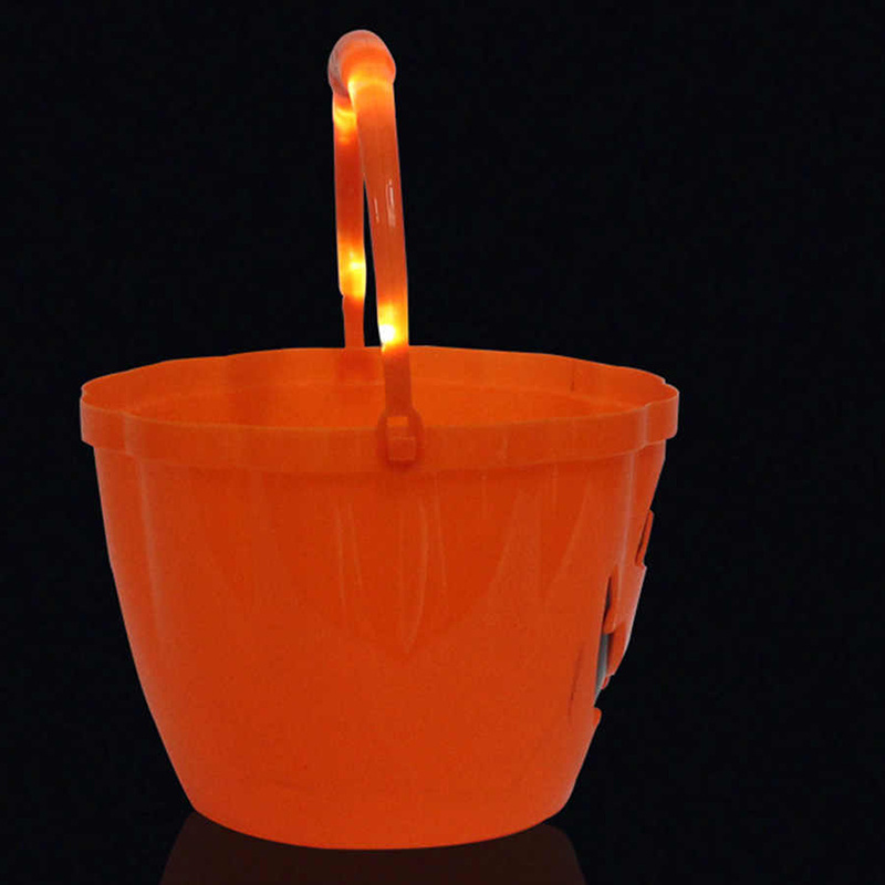 Halloween Bucket Supplies Plastic Pumpkin Lantern Led Light Up Candy Bucket for Indoor Outdoor Halloween Party Decorations