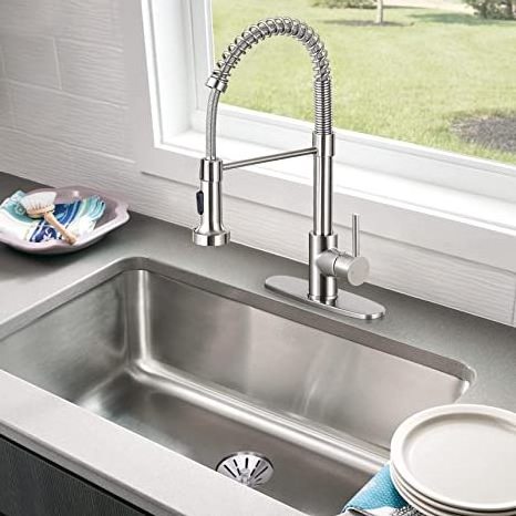 Single Handle High Arc Brushed Nickel Pull Out Kitchen Faucet Kitchen Sink Faucets with Pull Down Sprayer