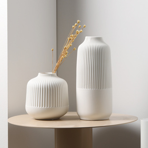 Creative  Minimalist White Color Cylindrical Shape Desktop Nordic Vases Design Vases Ceramic Decoration