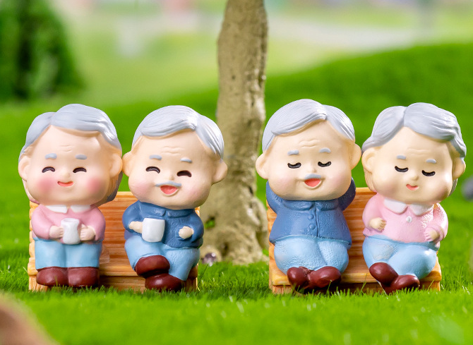 3D cartoon gift item couples old people woman man Polyresin grandparents universal coupling figure Proposal Grandpa Grandma Doll