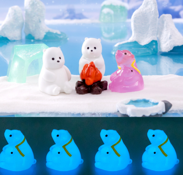 mini toys wholesale 3d cartoon resin craft pond iceberg Igloo campfire bonfire white polar bear christmas figurine and sculpture