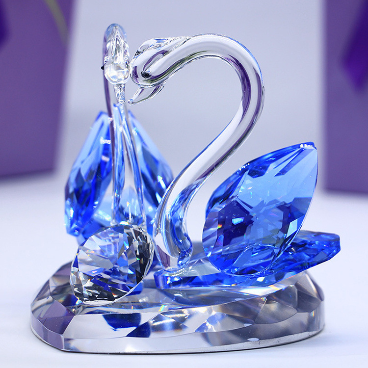 Swan Shaped Large Capacity Integrated Crystal Spray Perfume Bottle for car care fancy perfume glass bottle