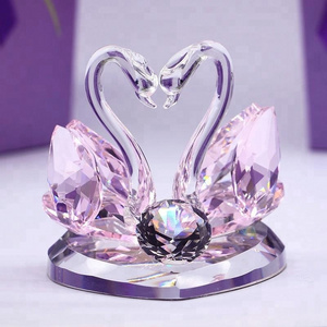 Wholesale Creative Car Decoration Crystal Swan crafts perfume bottles for Business Gift