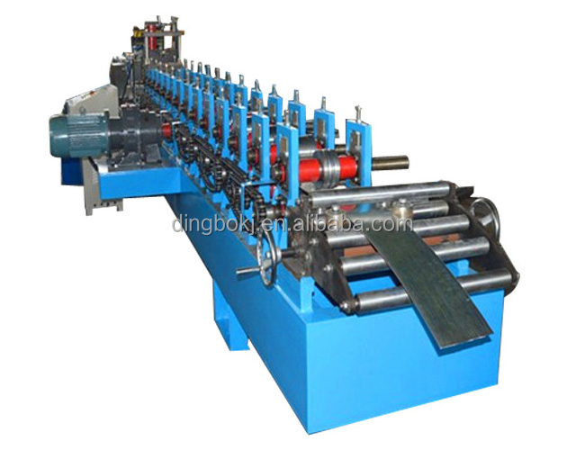 Hot selling Z shaped steel purlin cold roll forming machine