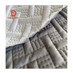 polyester ultrasonic quilt fabric / waterproof jacket lining fabric / quilted down coat fabric mattress fabric