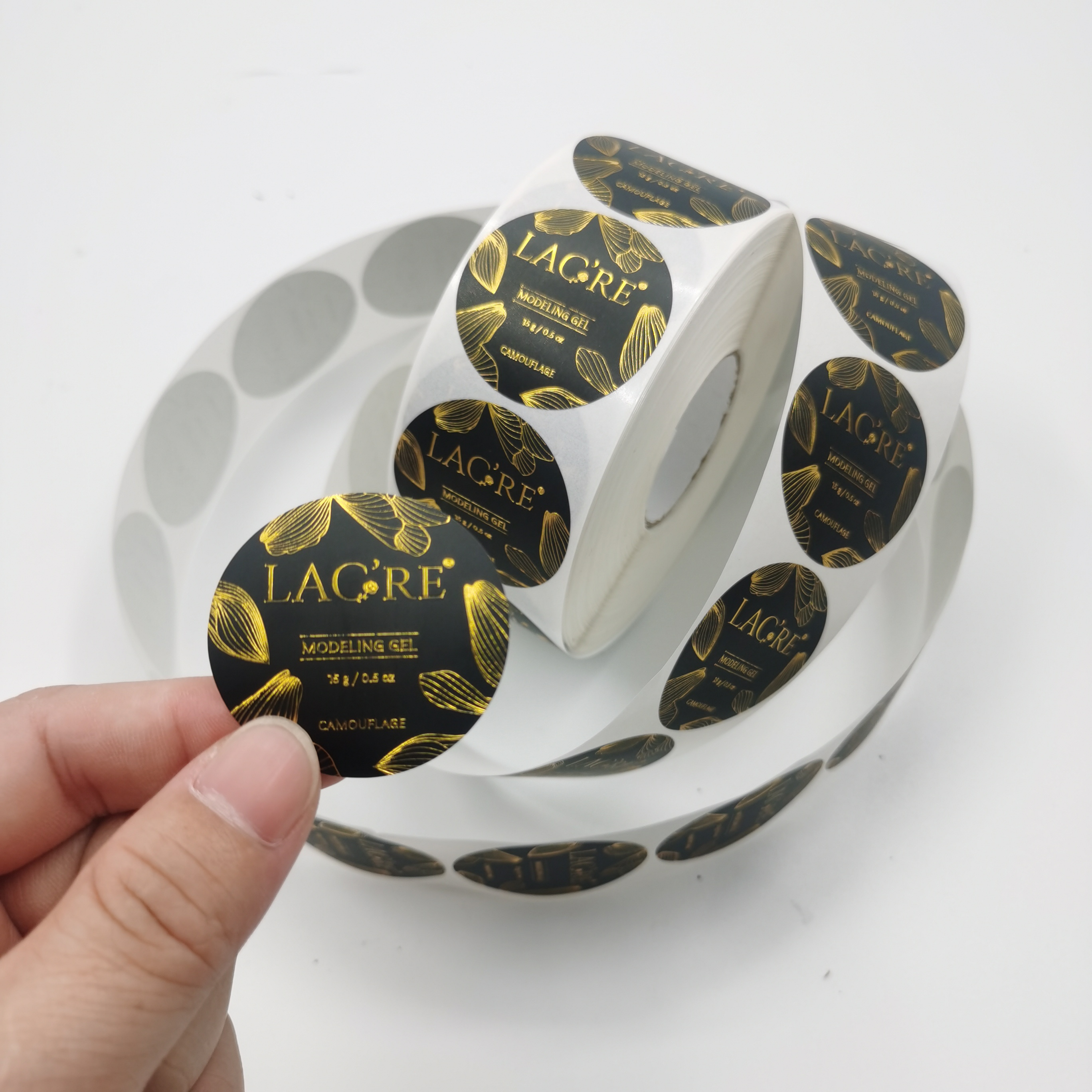 Eco Biodegradable Custom printing Etiquette Glossy Matte Embossed Autocollant Waterproof Gold Foil Sticker Label In Rolls