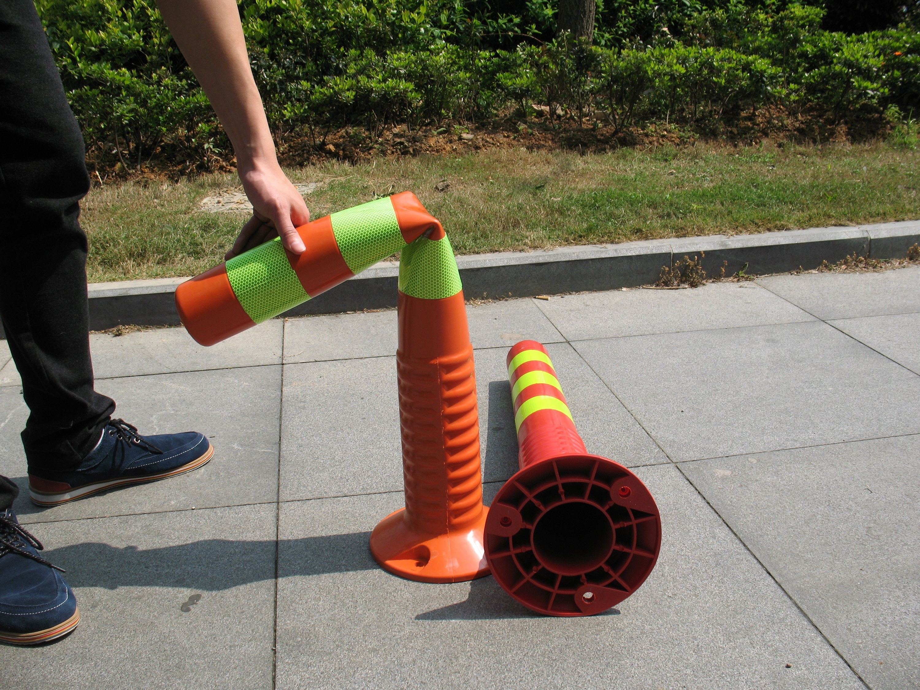 New Road Traffic Safety Plastic Traffic Bollard Flexible Road Divider Flexible H75 PU Warning Post