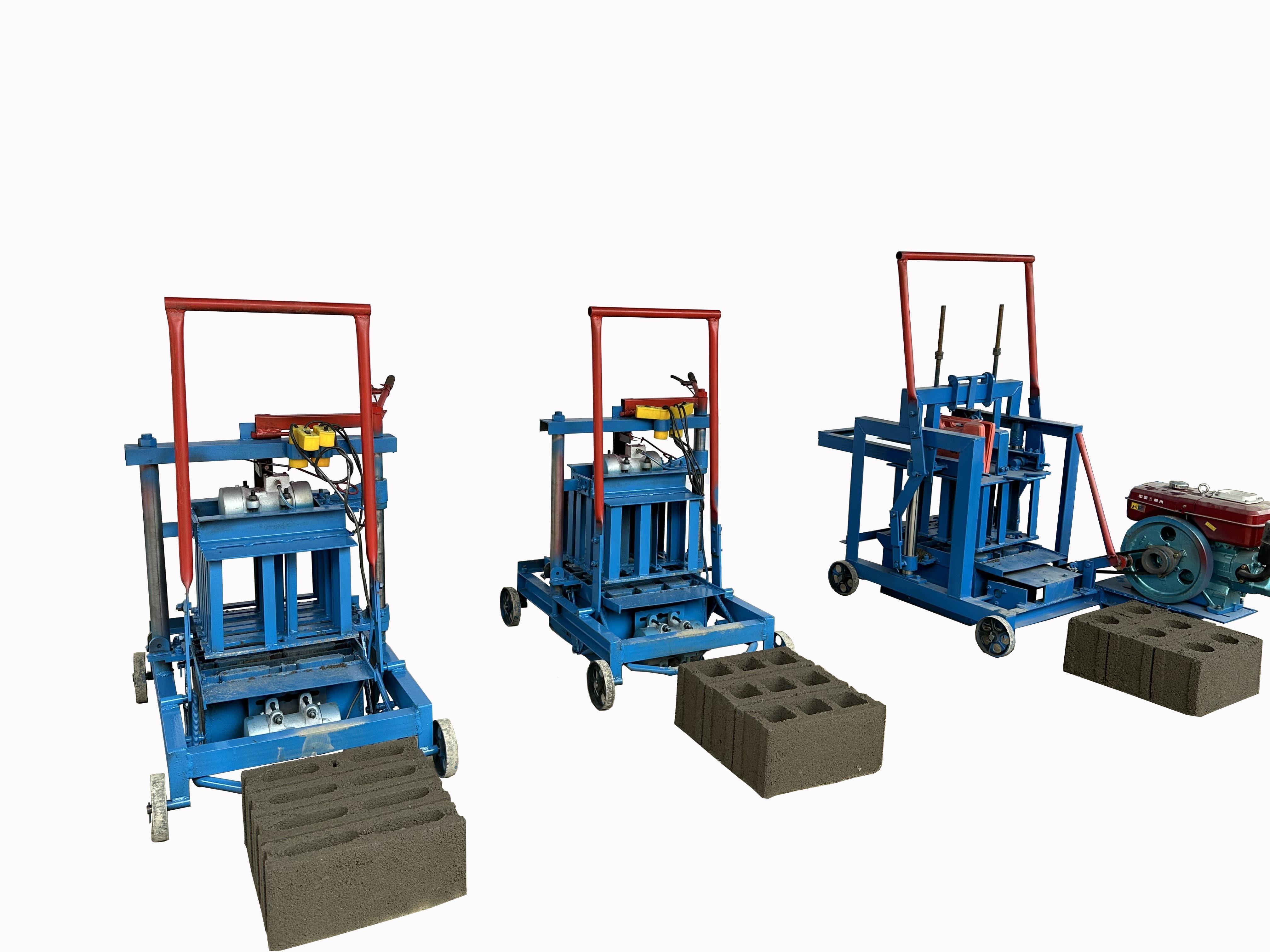 Low cost small capacity mobile egg laying type simple operation cement concrete brick making machine