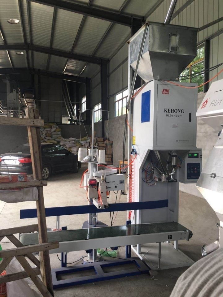 Quantitative packing machine Rice Sealing Automatic Filling Bags Wrapping Machinery