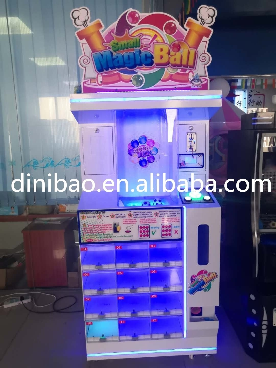 Dinibao Hot Shopping Mall Games Magic Ball Prize Vending Arcade Game Machine For Sale