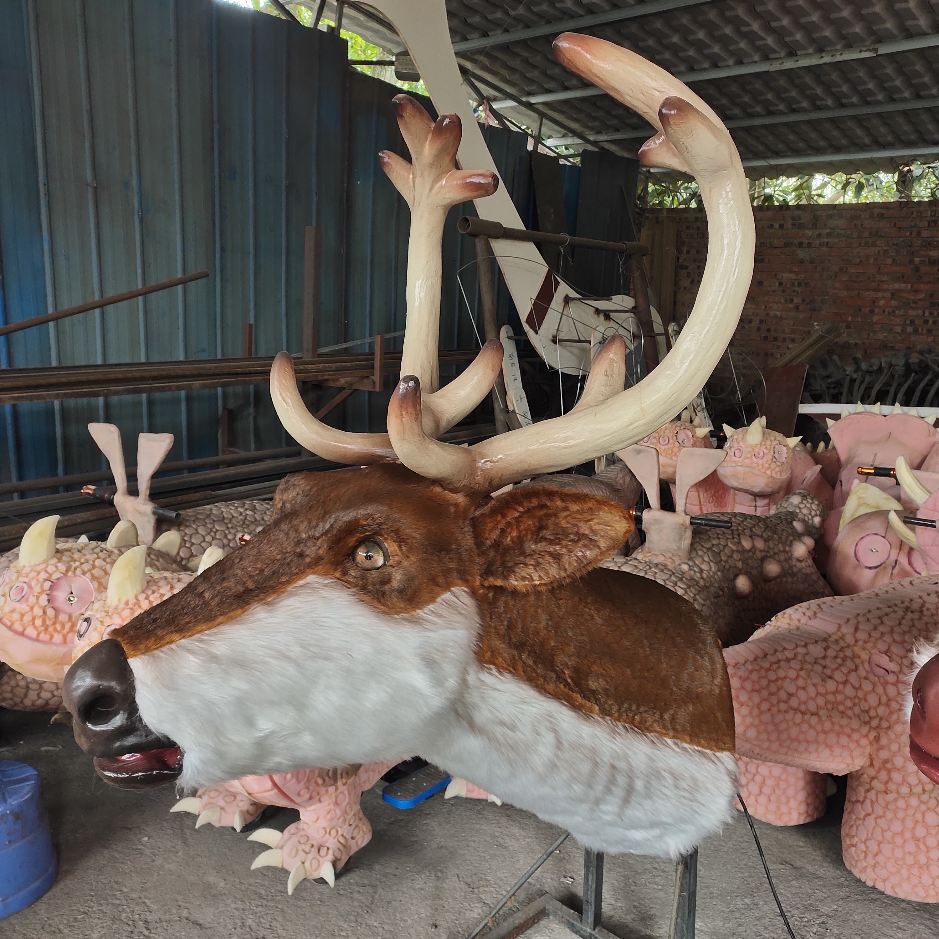 Christmas Decoration Animatronic Singing Reindeer Head Animal Model