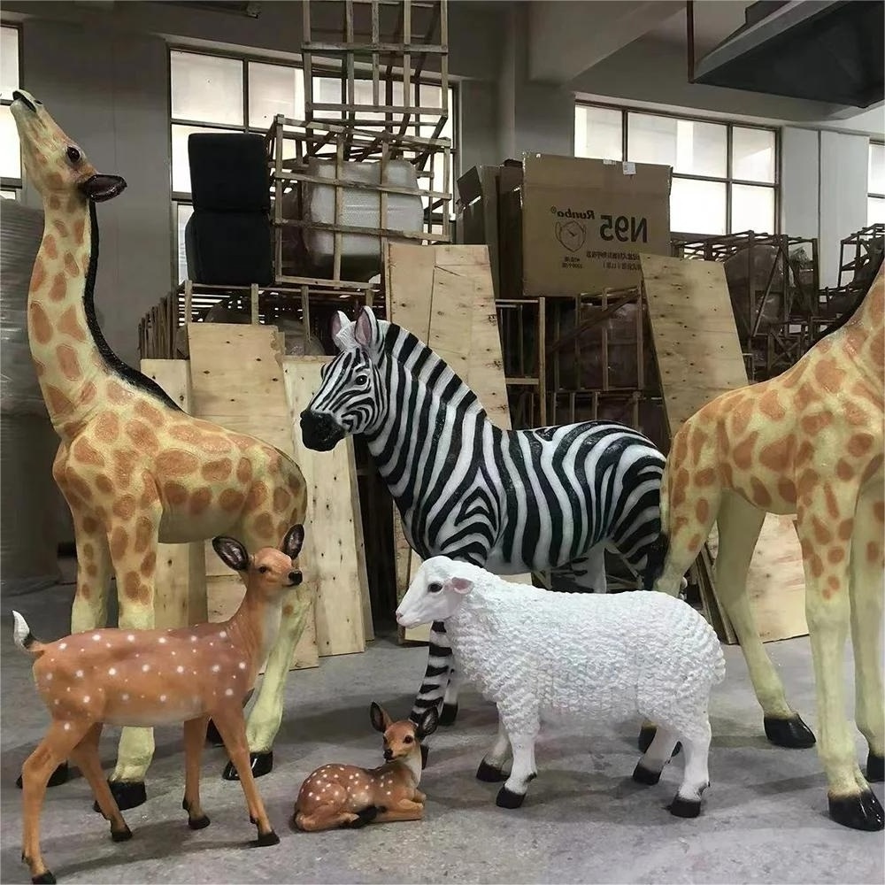 Fiberglass Figurine Factory price life size safari animal Dinosky lion statues props for jungle theme birthday party decoration