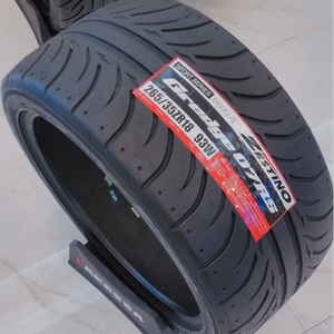 225 45 17  SEMI SLICK SPORTS CAR tires/225/40R18 245/40R18 255/35R20 UHP DIRFTTING tires