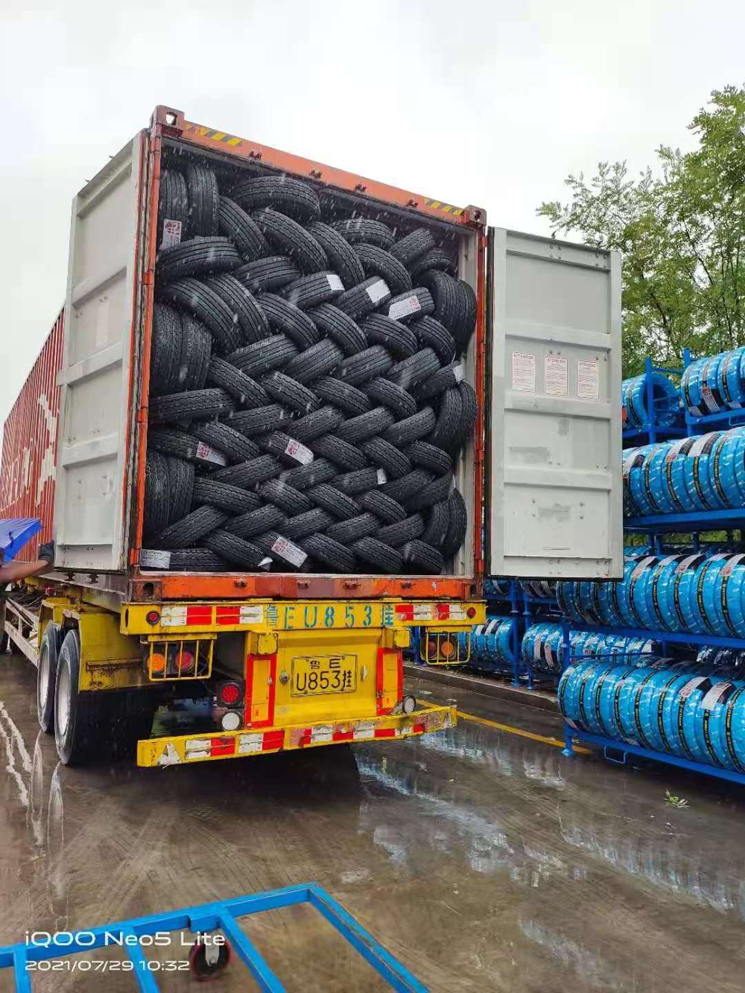 passenger car tyres 195 65 15 185 60 15 195/55/15 215 55 r17 buy tubeless pcr tires direct from china factory