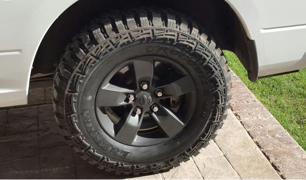 off road tyres 4x4 35/12.5-15 mud terrain tire 35/12.5r16 muddy racing tires