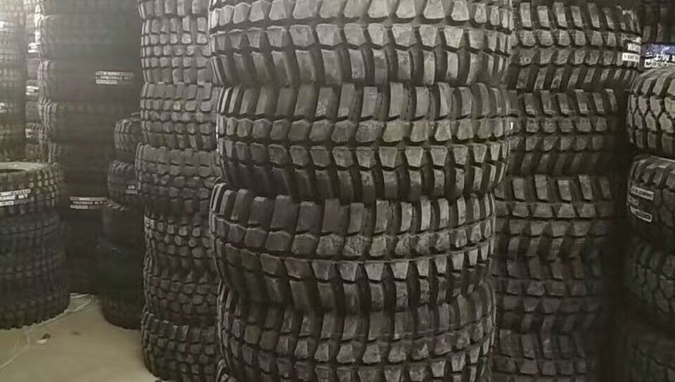 BEST 4X4 off road tyre mud& rock terrain tires MT 265/70 R17 285/65 R16 Lakesea