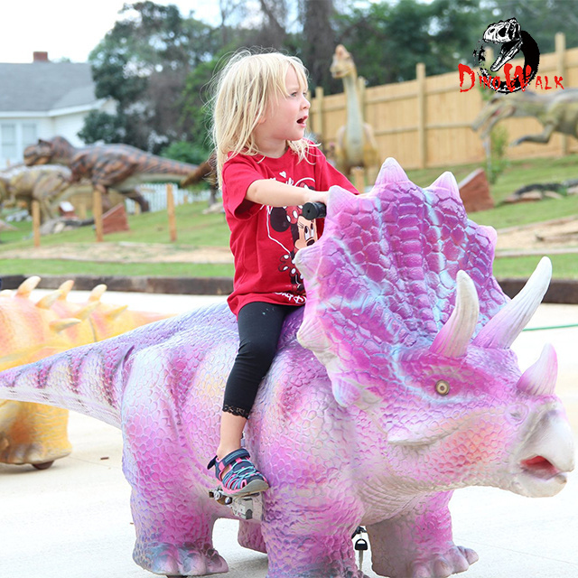 Amusement park attractive electric dinosaur scooters ride on animals