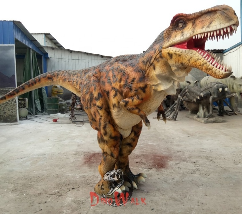 2023 Hot Sale Walking Adult Realistic Animatronic Dinosaur Costume For Carnival