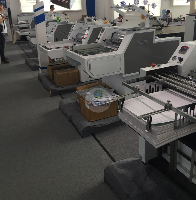 520C semi automatic paper hot laminated machine a3 a4 a5 size 485mm hydraulic oil heating laminating machine