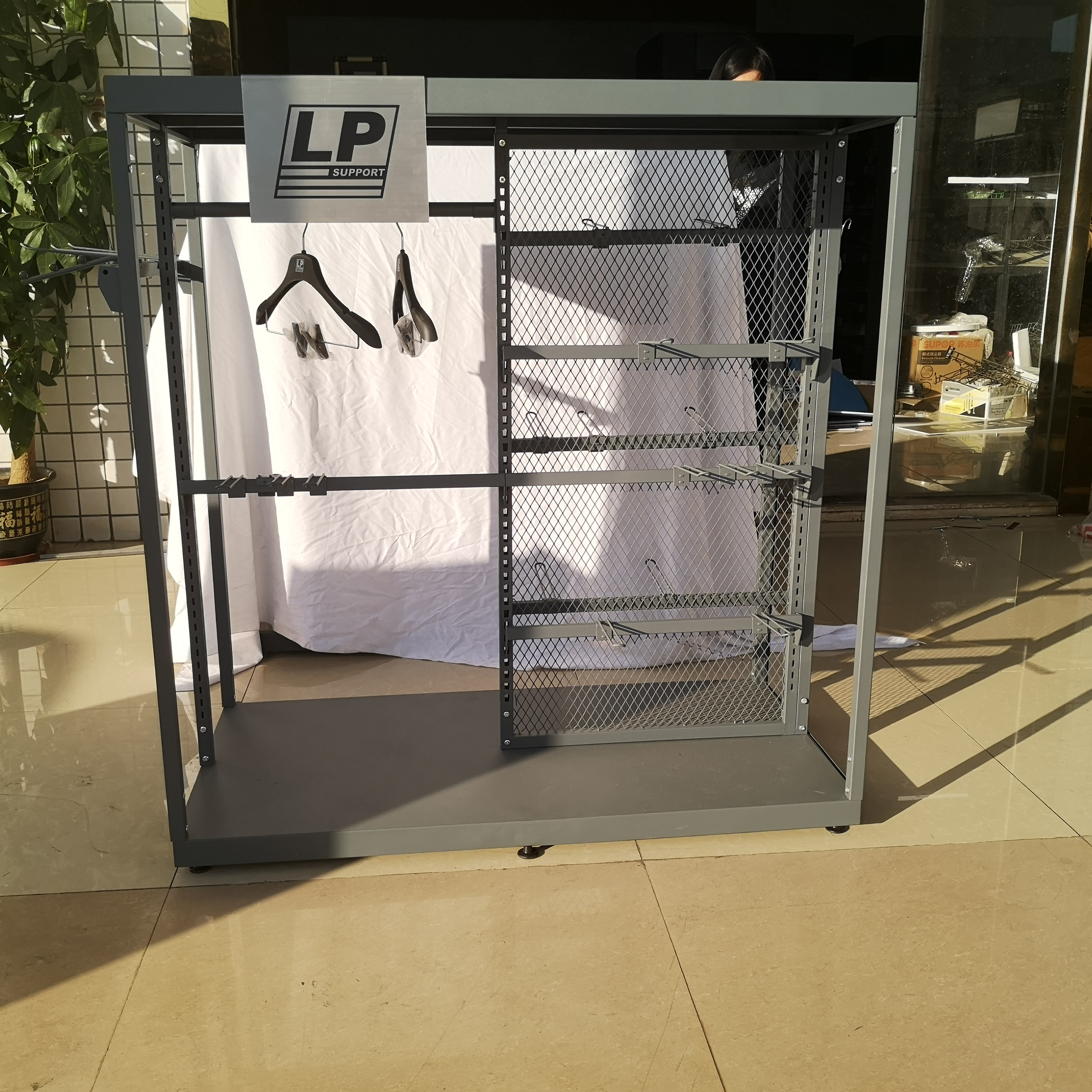 Floor Standing Metal store shirt display rack/tshirt display rack/display rack for clothing