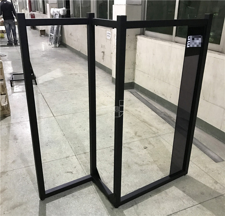 Wholesale China Factory Out Let Retail Store Metal Clothing Display Stand Custom Girl Clothes Floor Stand Shelf