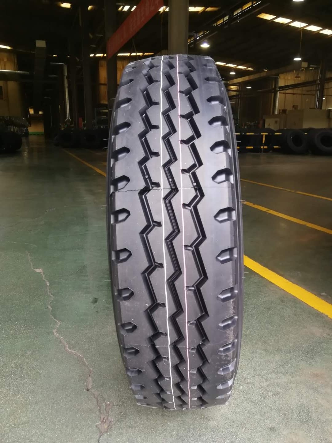 BOTO brand mining truck tires 12.00r20 12.00R24 12R22.5 Position Radial earth mover 12R24.5 11R24.5 13225 11225 TBR tyres