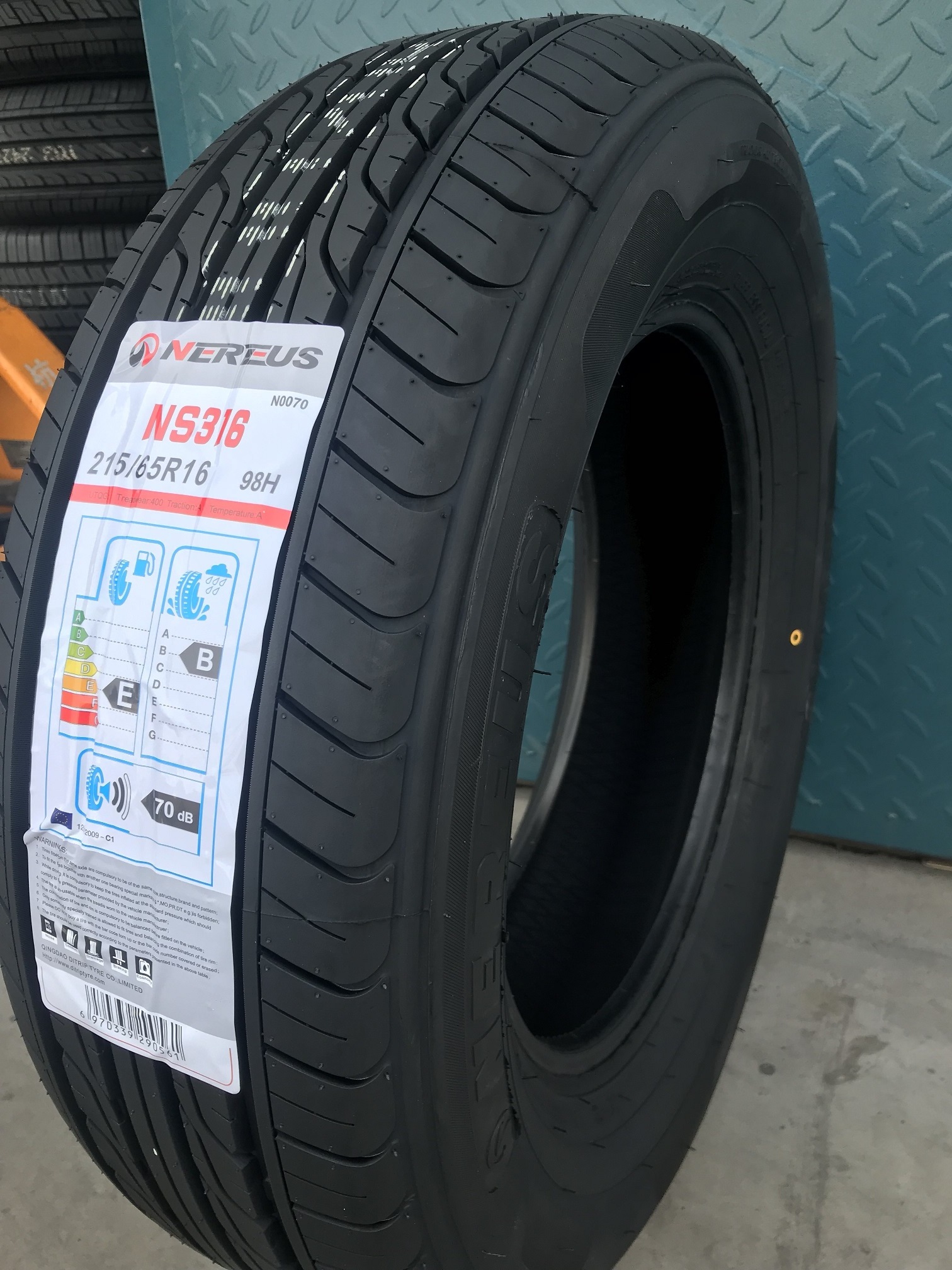 CHINESE 175/70R13 185/70R13 185/70R14 195/70R14 185/65R15 205/55R16  BRAND NEW PCR TIRES On alibaba