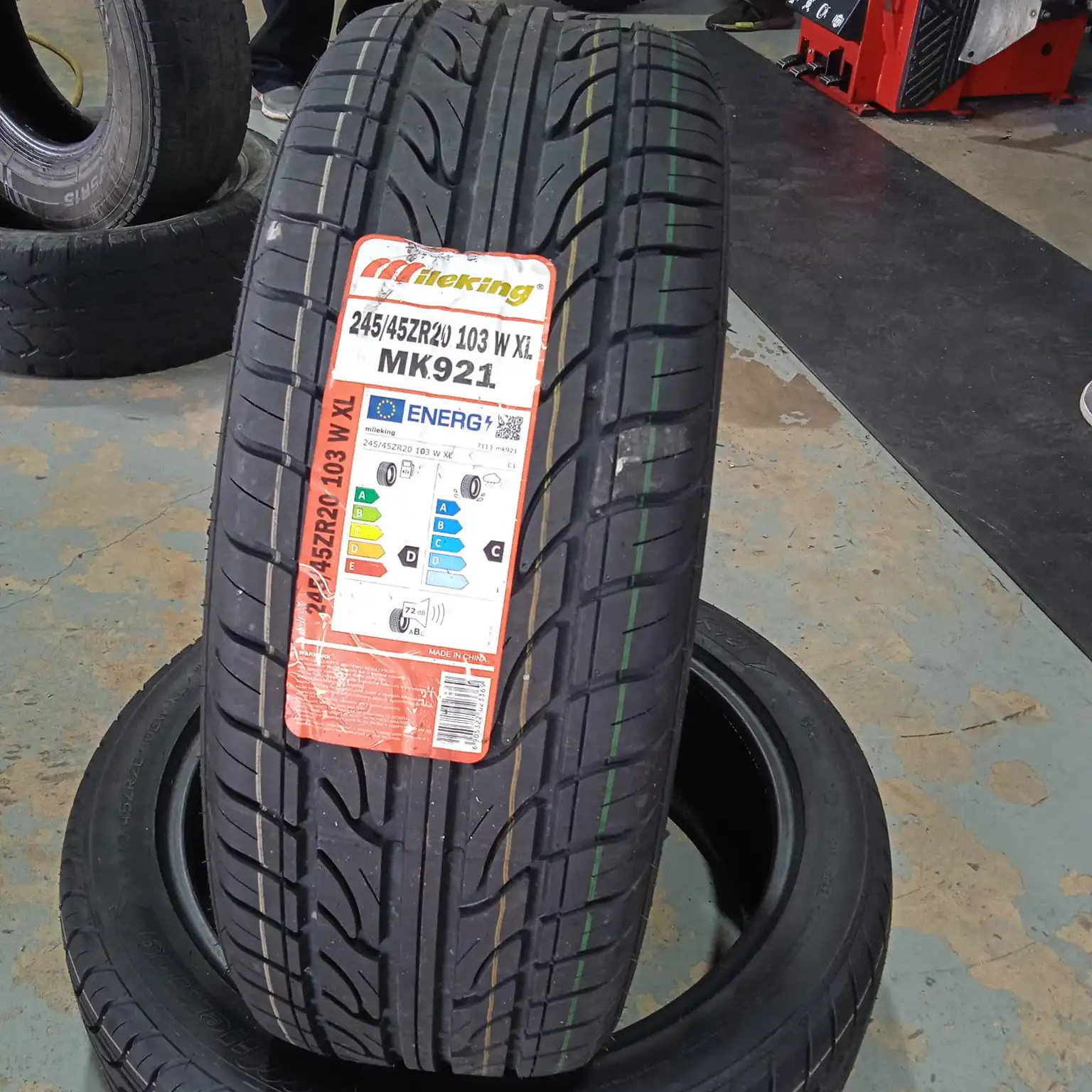 CHARMHOO 215/45R17 215/60R16 215/55R17 225/40R18 NEREUS linglong UHP High Quality Tyres For Vehicle