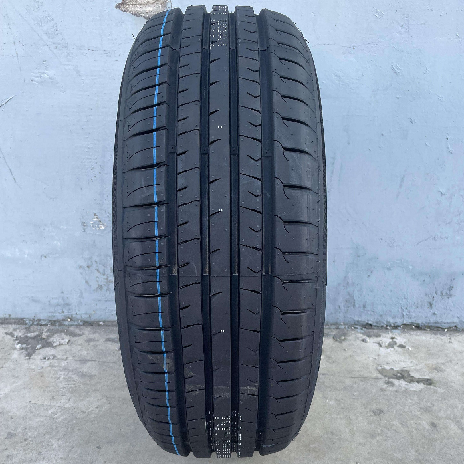 UHP tyres 275/40R20 265/45R20 cheap PCR tyres 255/40R20 255/45R20 255/50R20 255/55R20 UHP tire for cars