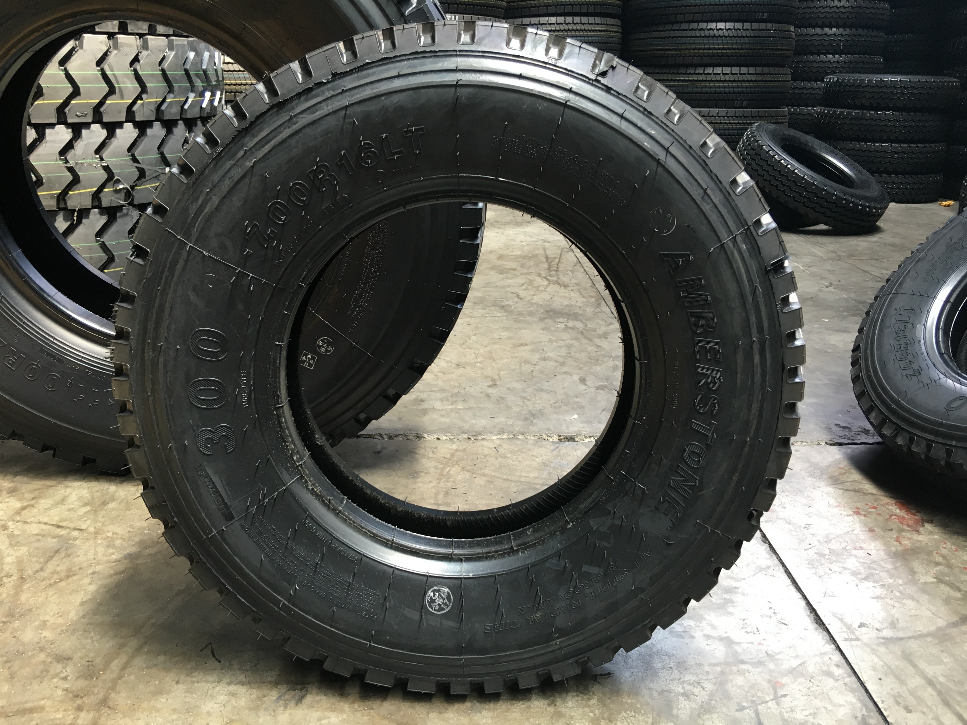 750 R 16 commercial truck tyres