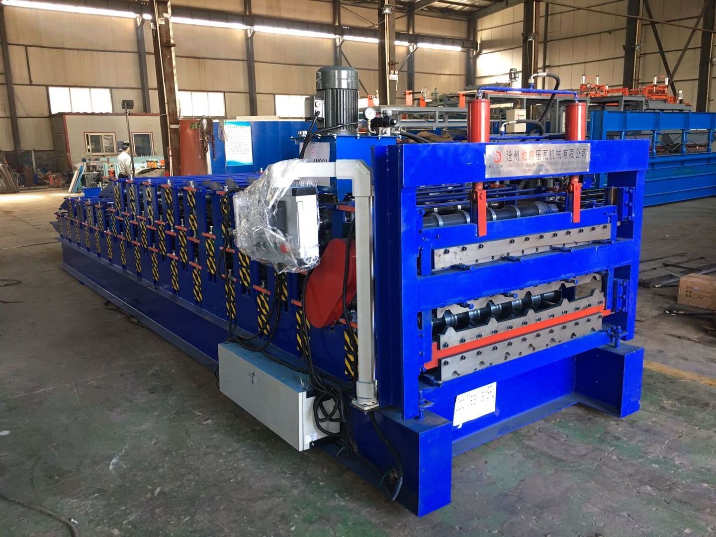 roll forming foursquare sheet plastic floor tile making machine