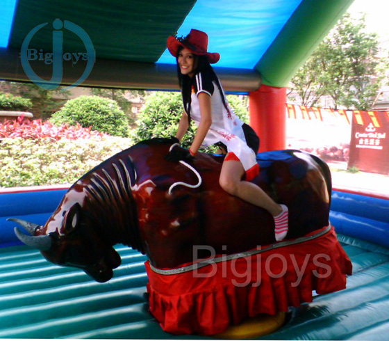 Coin operated mechanical indoor games bull fight ride for sale