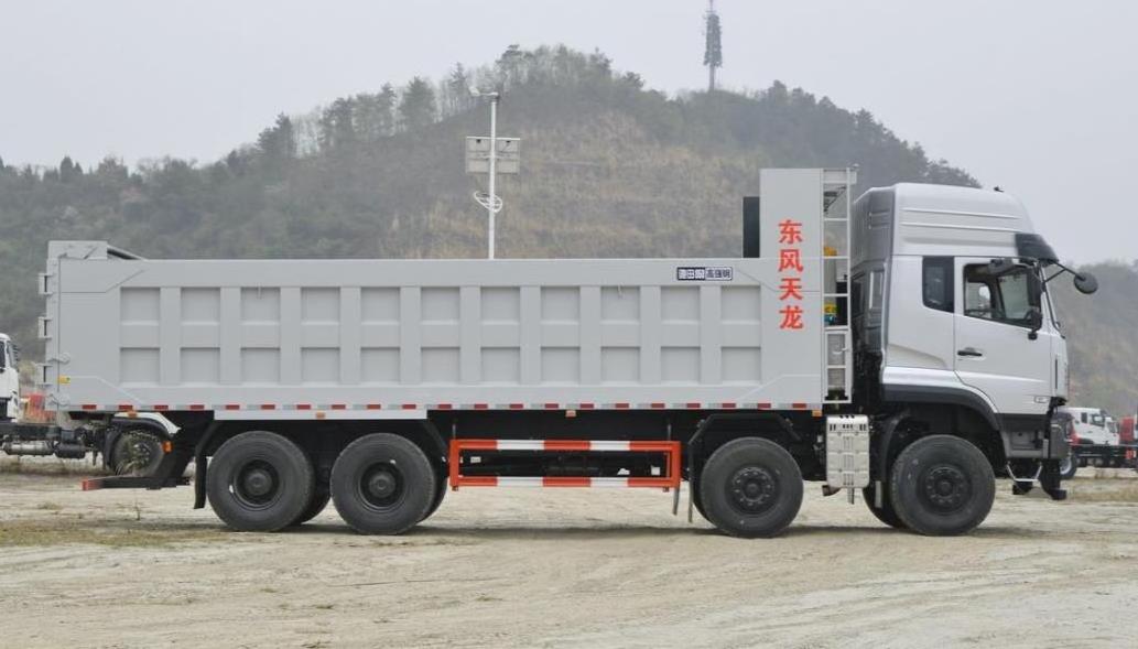 Dongfeng KC 20 ton Heavy Tipper Dump Truck RHD 8x4 New Mining Trucks 8m Low Price Euro 2 Emission Standard