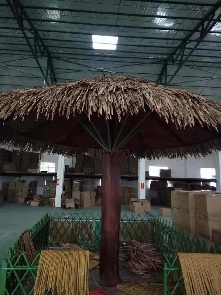 Free Sample 2020 factory directly cost price all kinds of beach thatch umbrella